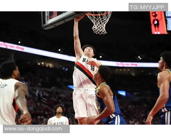 杨瀚森第三节神勇表现五投五中砍下十四分展现全面能力