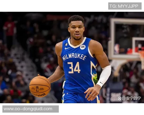 雄鹿与黄蜂比赛裁判报告揭示关键漏判字母哥进攻三秒违例成焦点 雄鹿与黄蜂比赛裁判报告揭示关键漏判字母哥进攻三秒违例成焦点